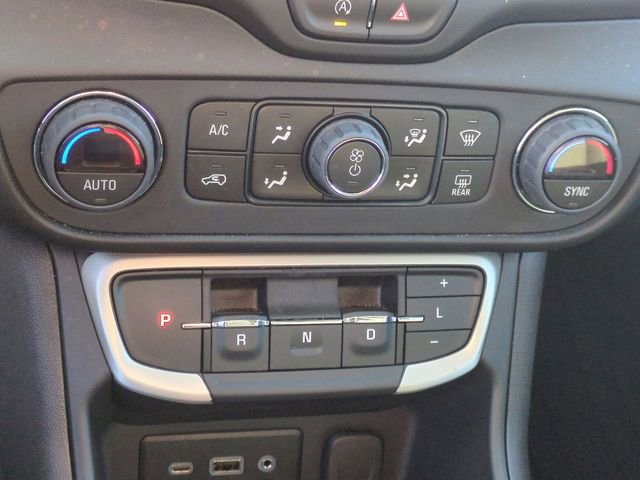 Used 2022 GMC Terrain SLE w/ Driver Convenience Package image 24