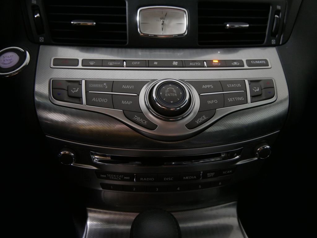 Used 2018 INFINITI Q70 L 3.7 AWD/4WD image 30