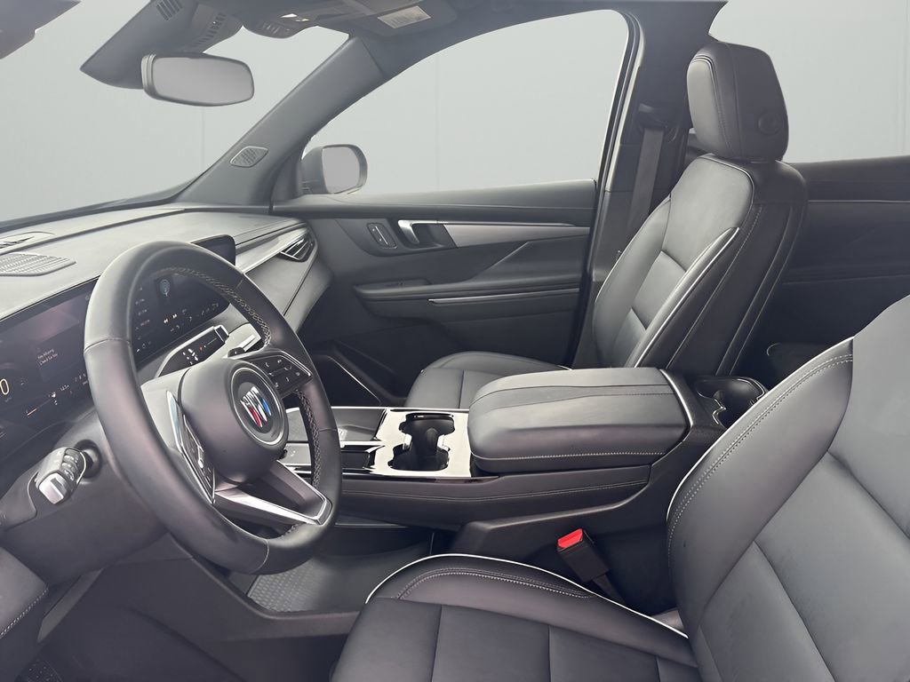 Used 2025 Buick Enclave Preferred image 11