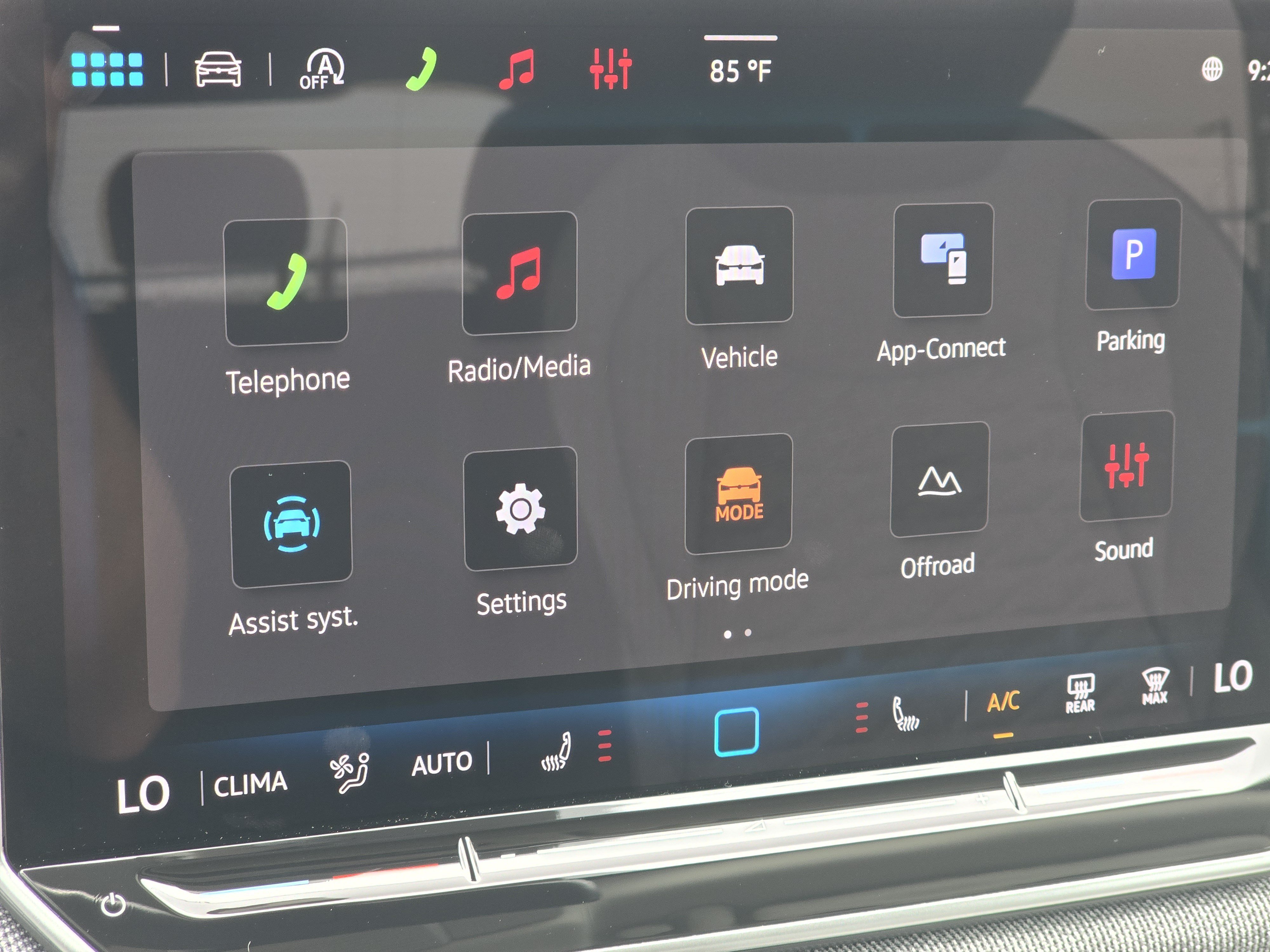 New 2026 Volkswagen Tiguan S AWD/4WD image 9
