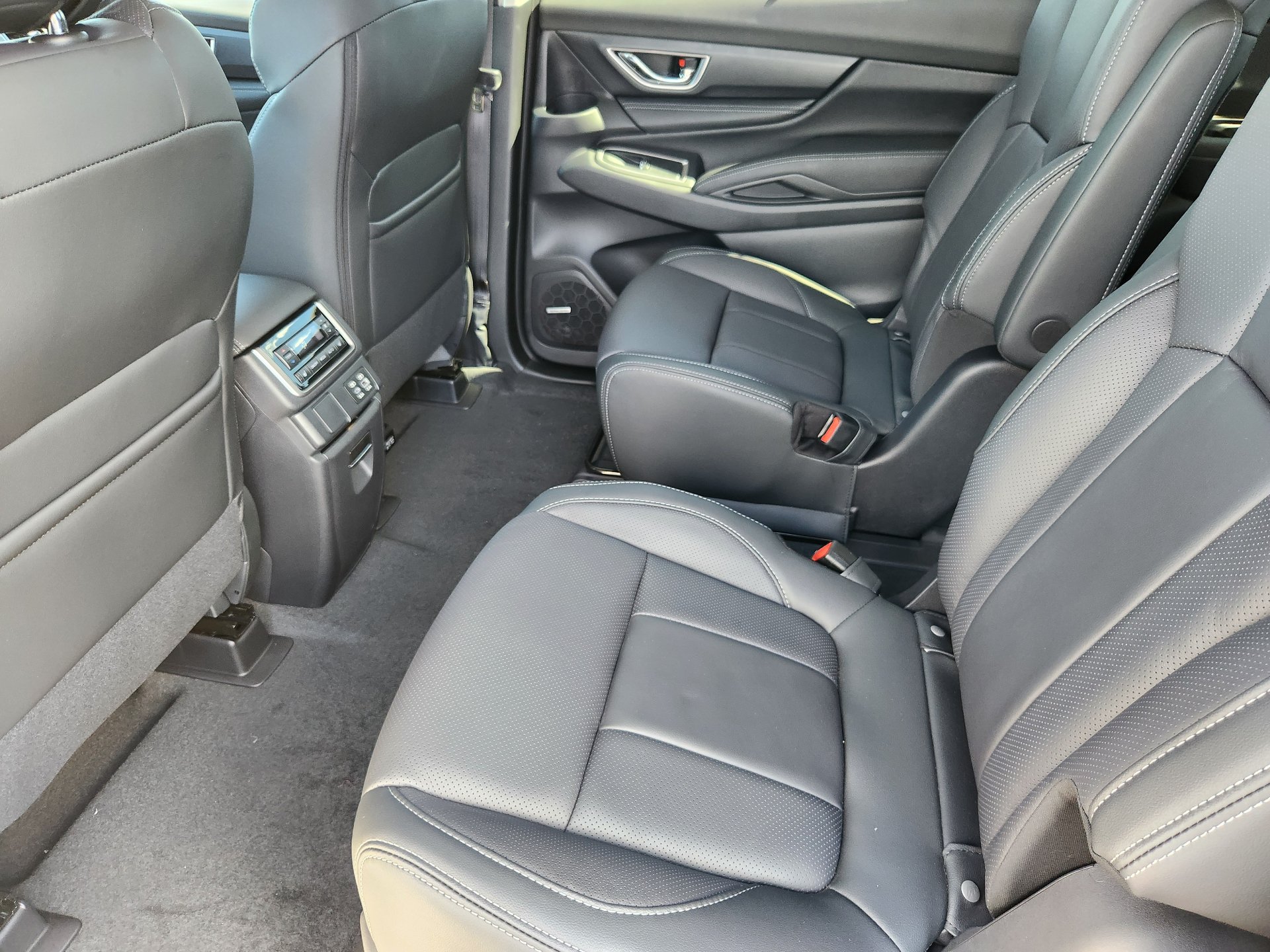 New 2026 Subaru Ascent Limited AWD/4WD image 23