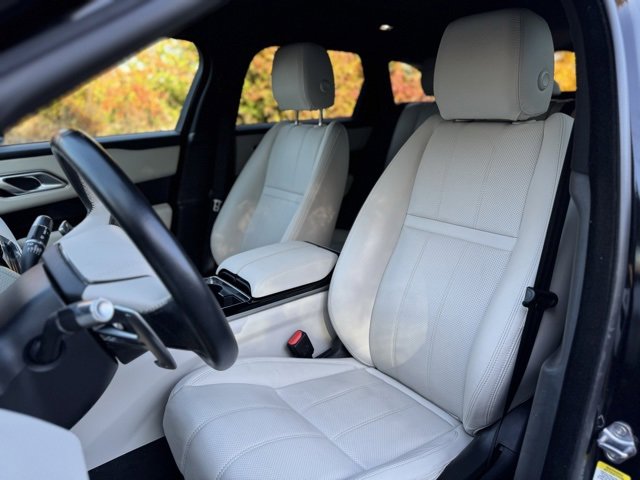 Used 2022 Land Rover Range Rover Velar R-Dynamic S image 11