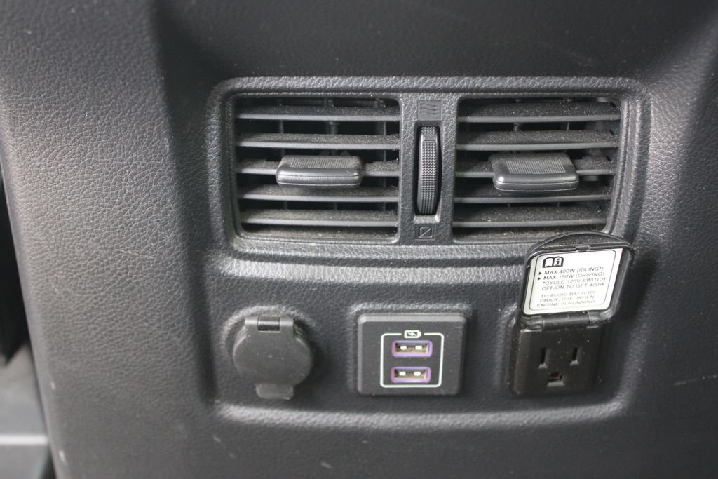 Used 2021 Nissan Titan SV w/ SV Convenience Package AWD/4WD image 30