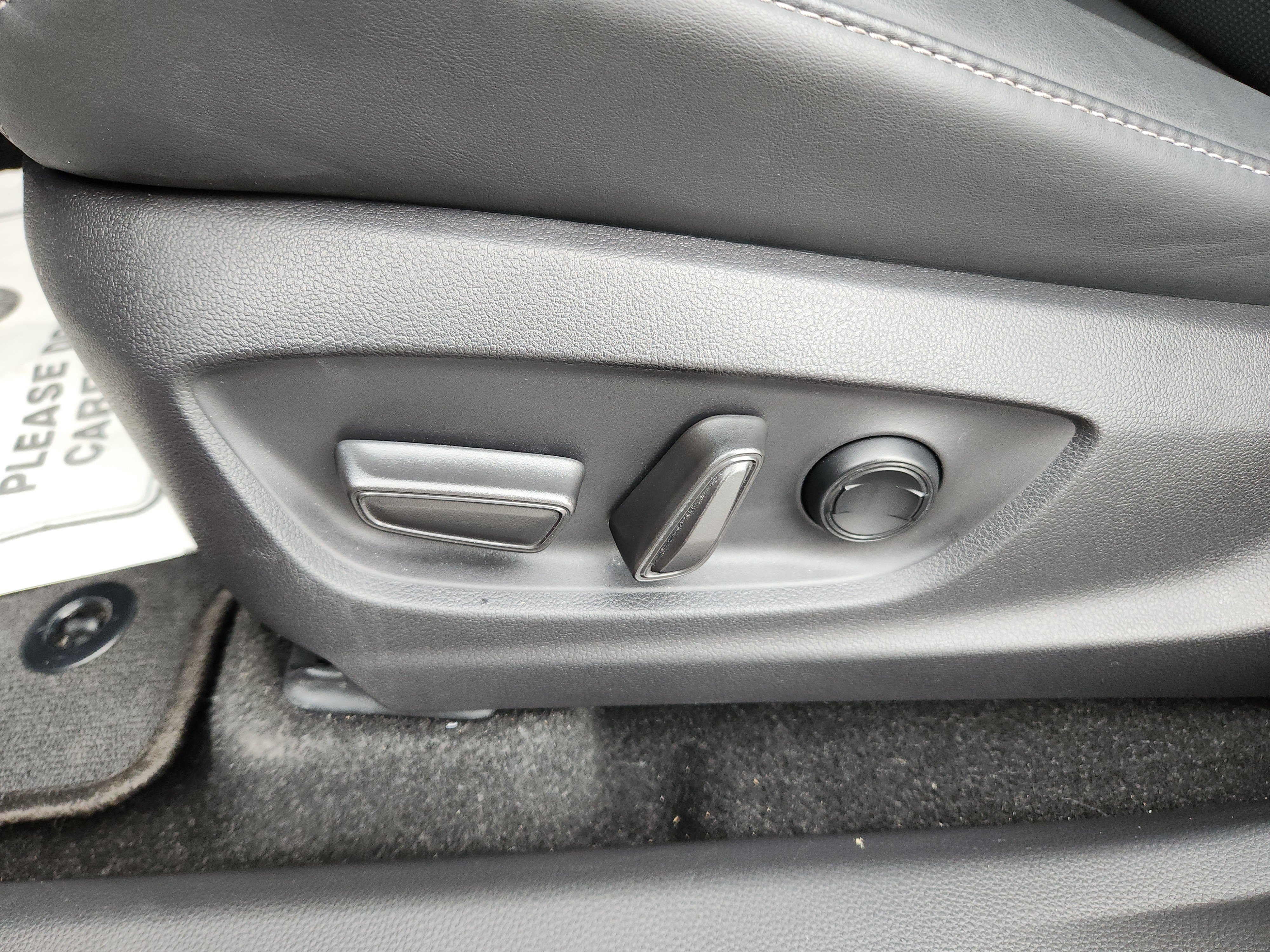 Used 2024 Toyota Crown AWD/4WD image 25