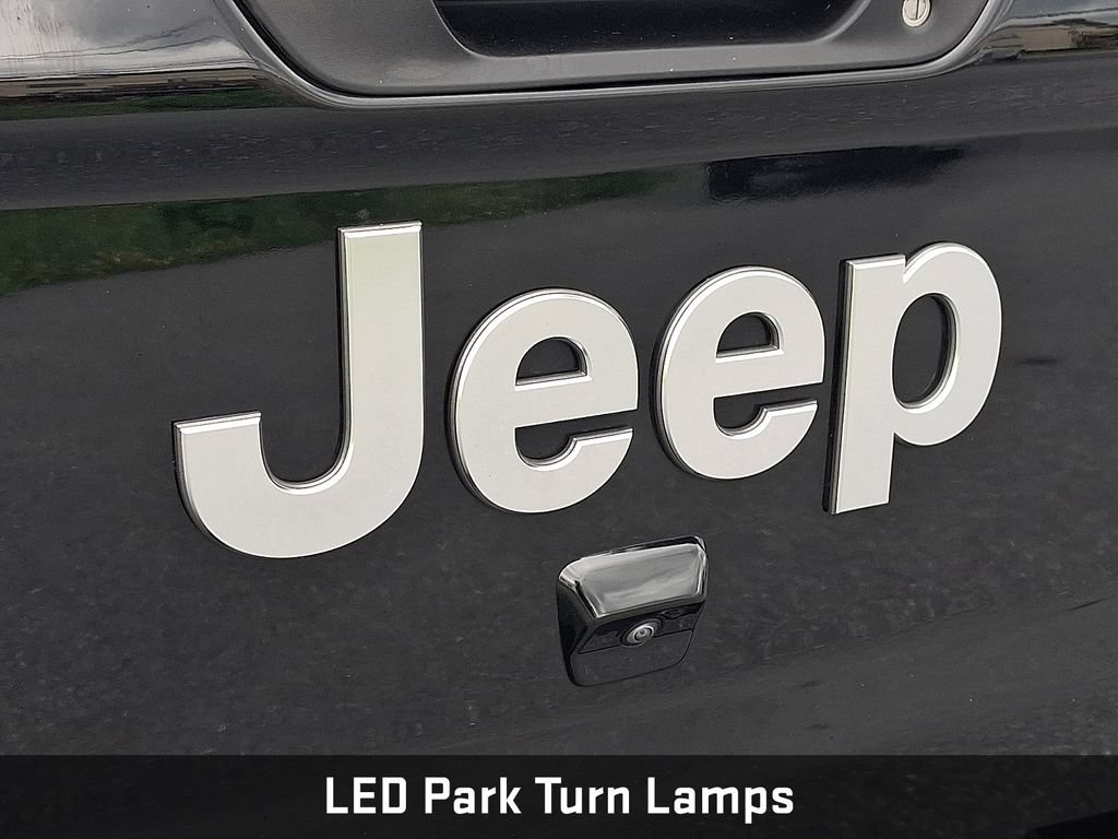 Used 2020 Jeep Gladiator Overland AWD/4WD image 40