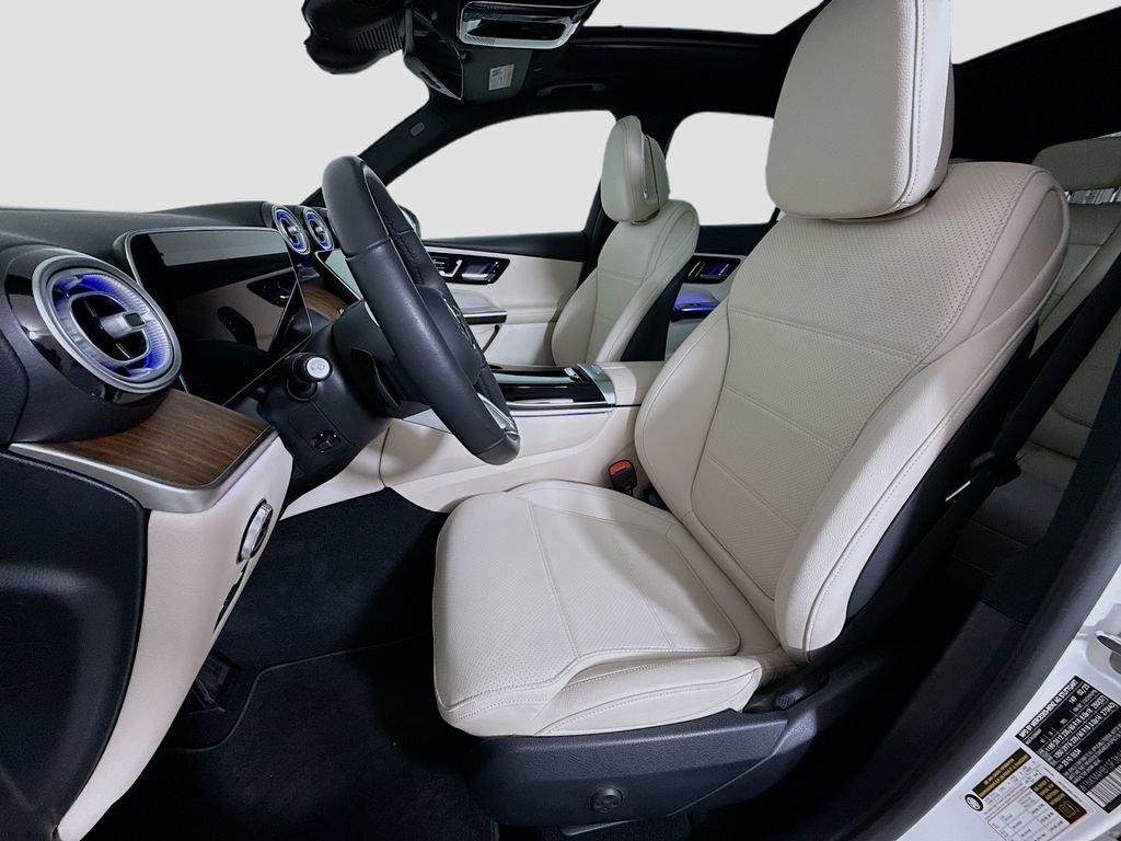 Used 2025 Mercedes-Benz GLC 300 GLC 300 image 22
