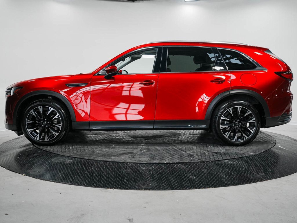 Used 2024 MAZDA CX-90 Plug-In Hybrid w/ Premium Pkg image 4