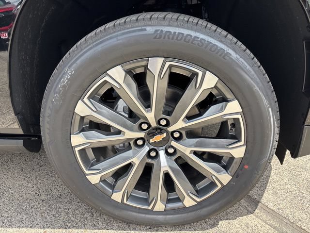 New 2026 Chevrolet Suburban High Country AWD/4WD image 14