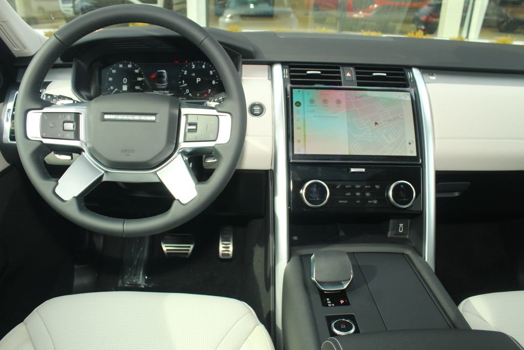 New 2026 Land Rover Discovery Dynamic SE AWD/4WD image 4