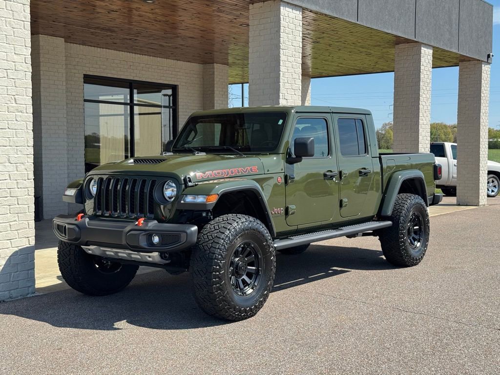 Used 2022 Jeep Gladiator Mojave w/ Trailer Tow Package AWD/4WD image 3