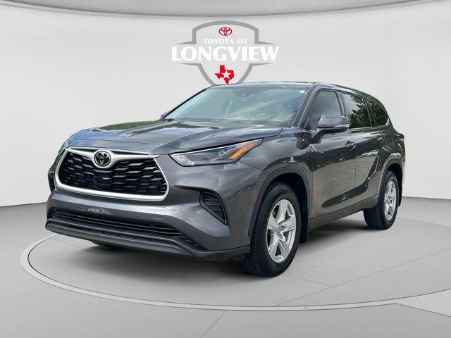 Used 2022 Toyota Highlander L FWD image 1