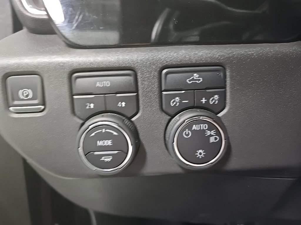Used 2024 Chevrolet Silverado 1500 LT AWD/4WD image 13
