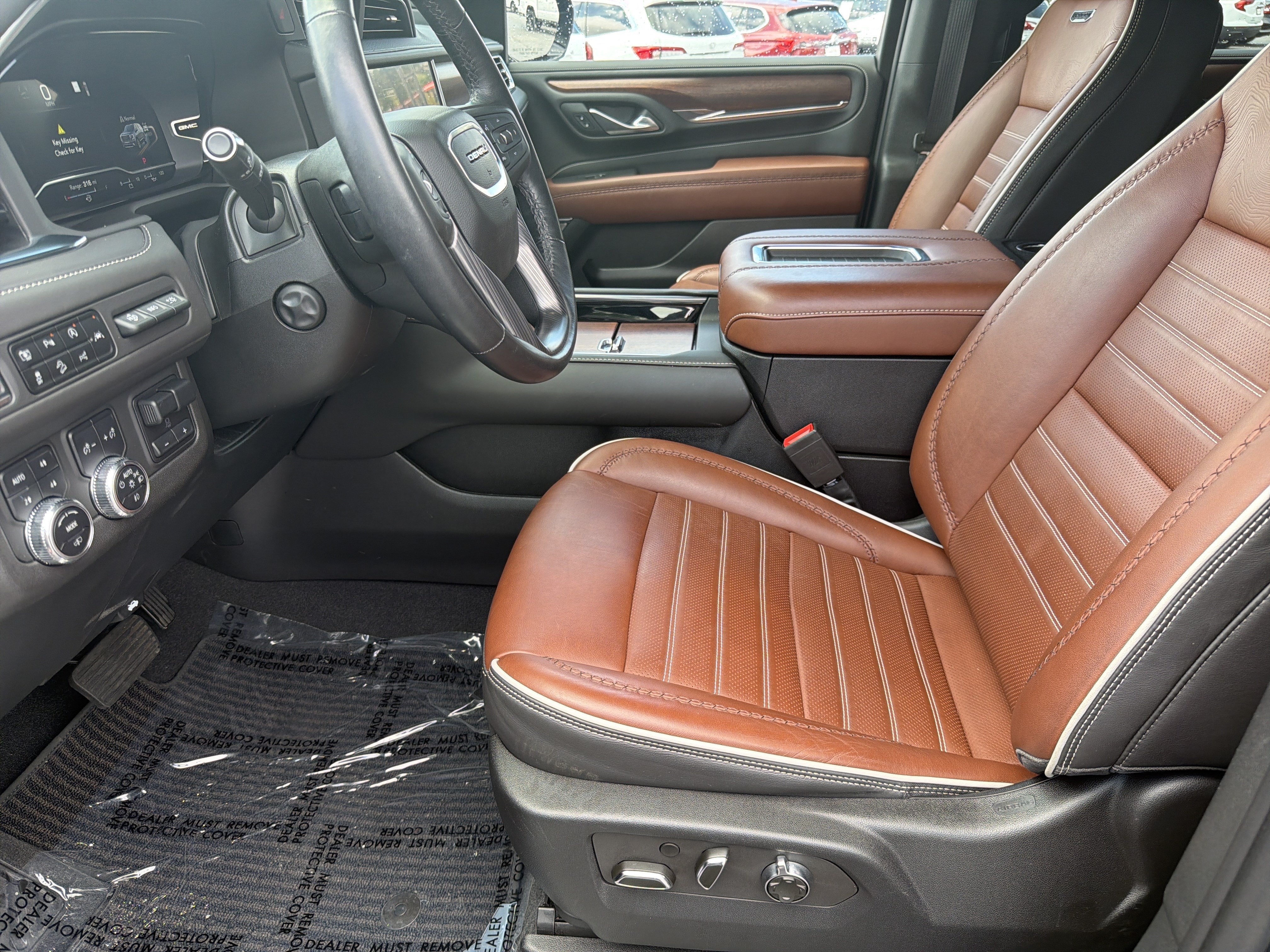 Certified 2023 GMC Yukon XL Denali Ultimate AWD/4WD image 10