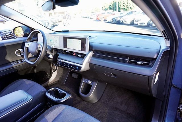 Used 2024 Hyundai Ioniq 5 SEL RWD image 16