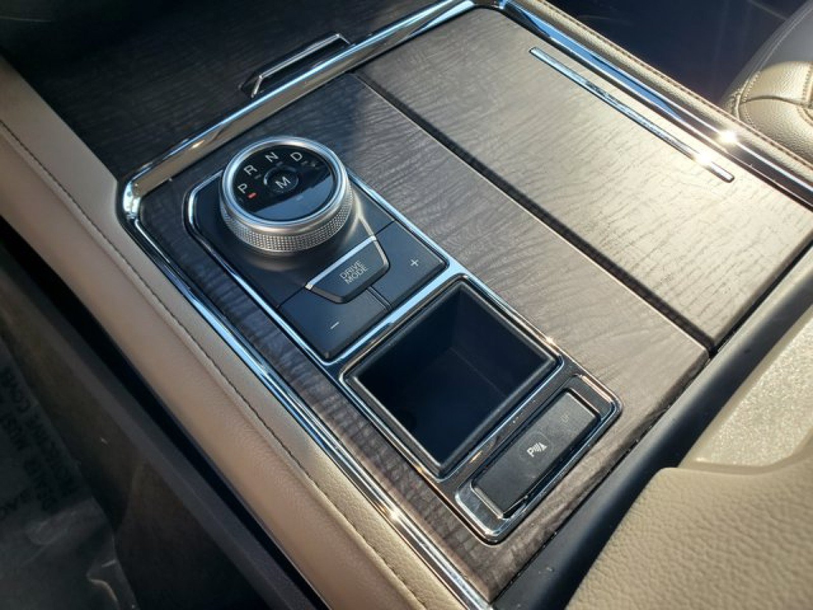 Certified 2021 Ford Expedition Max Limited RWD image 27
