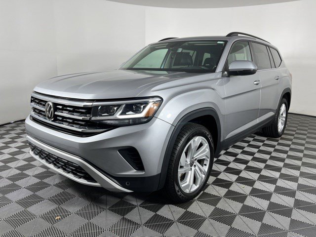 Used 2023 Volkswagen Atlas SE w/ Panoramic Sunroof Package FWD image 5