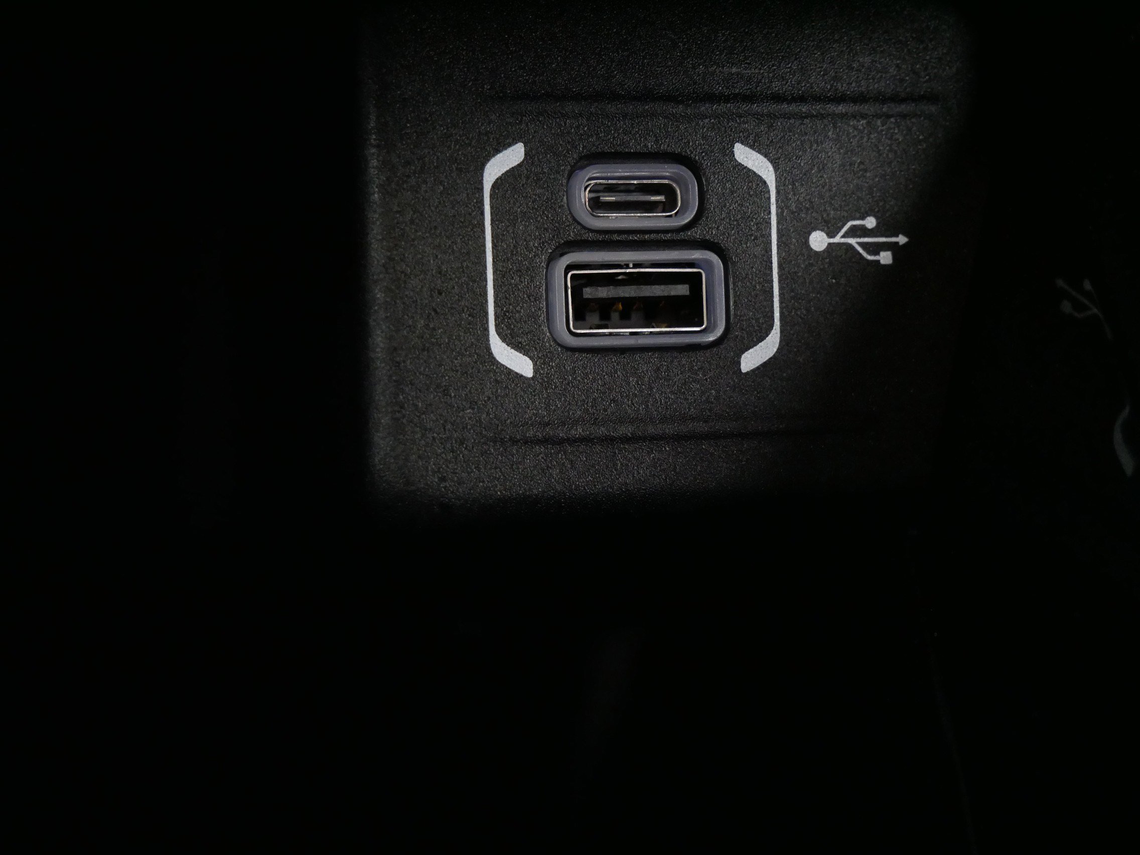 Used 2024 Jeep Compass Limited image 30