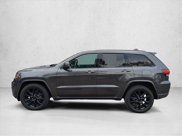 Used 2017 Jeep Grand Cherokee Altitude AWD/4WD image 8