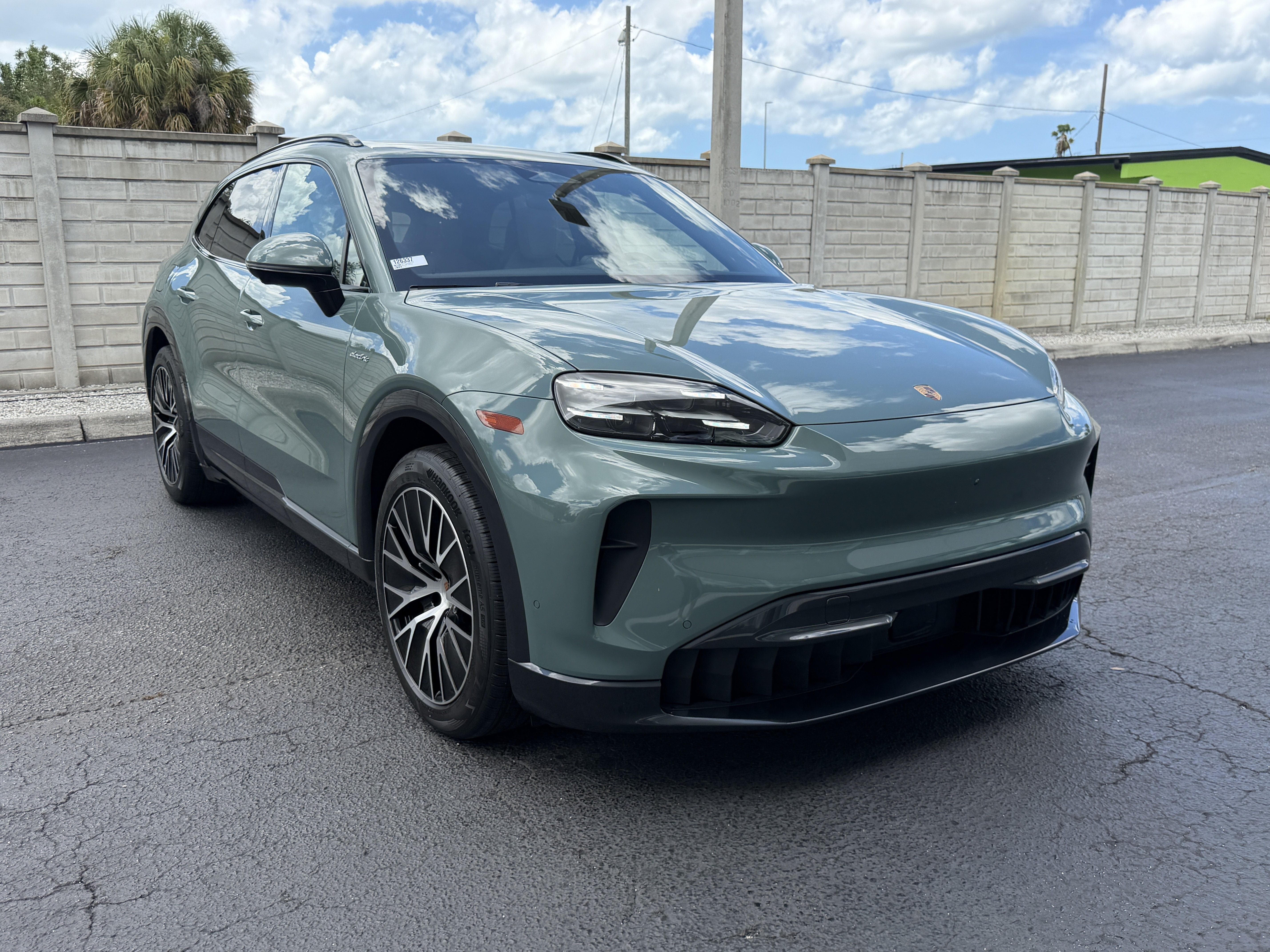 New 2026 Porsche Cayenne Electric AWD/4WD image 8