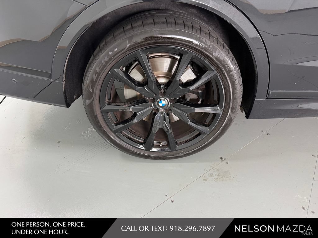 Used 2025 BMW X7 M60i AWD/4WD image 13