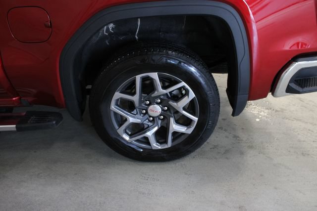 Used 2024 GMC Sierra 1500 SLT w/ SLT Premium Plus Package AWD/4WD image 32
