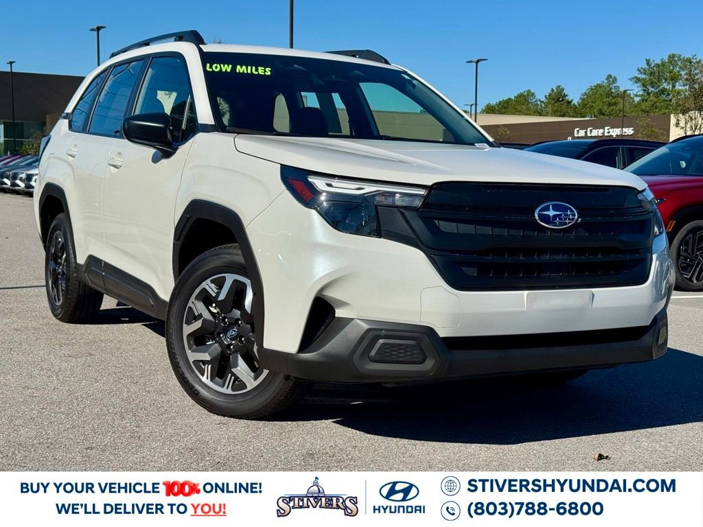 Used 2025 Subaru Forester w/ Convenience Package #1