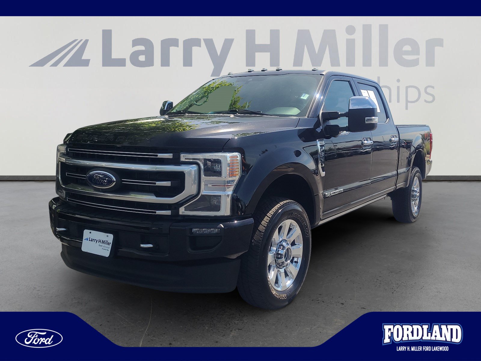 Used 2020 Ford F350 Platinum w/ FX4 Off-Road Package AWD/4WD image 1