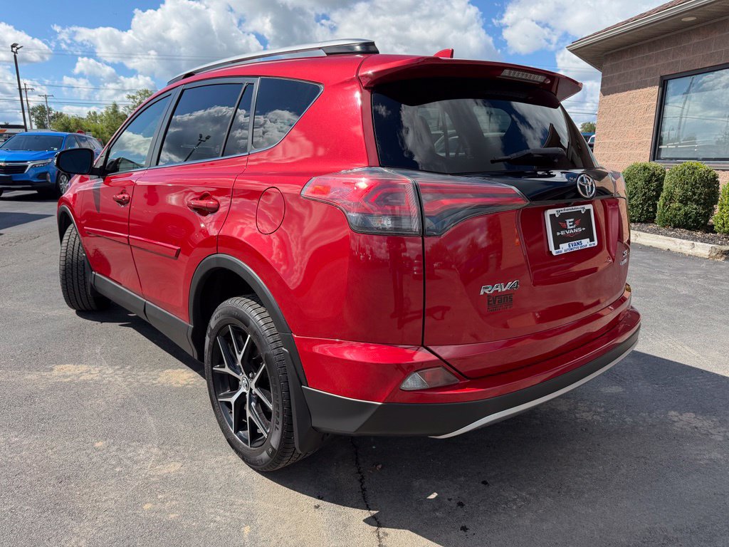 Used 2017 Toyota RAV4 SE AWD/4WD image 9