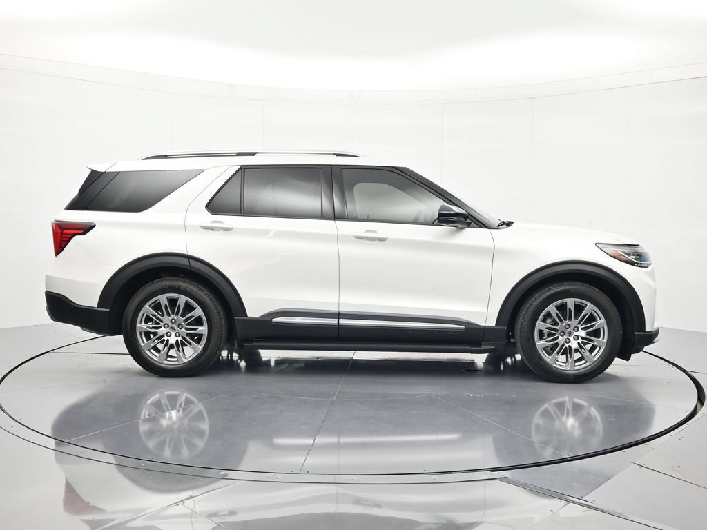 New 2026 Ford Explorer Platinum RWD image 4