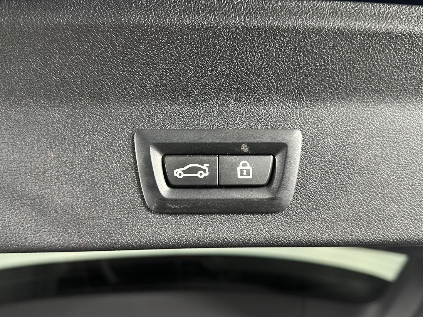 Used 2023 BMW X3 M40i AWD/4WD image 26