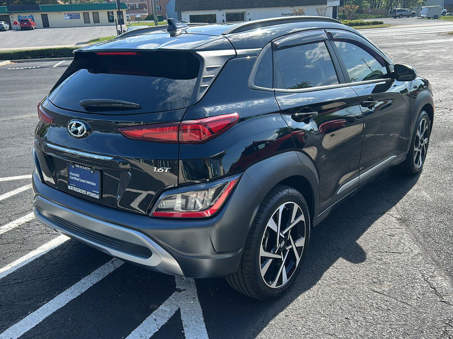 Certified 2023 Hyundai Kona Limited FWD image 9