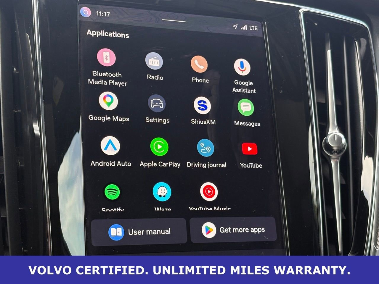 Certified 2024 Volvo S60 B5 Plus AWD/4WD image 24
