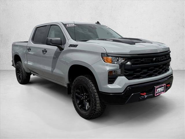 Used 2024 Chevrolet Silverado 1500 Custom Trail Boss w/ LPO, Dark Essentials Package AWD/4WD video 3