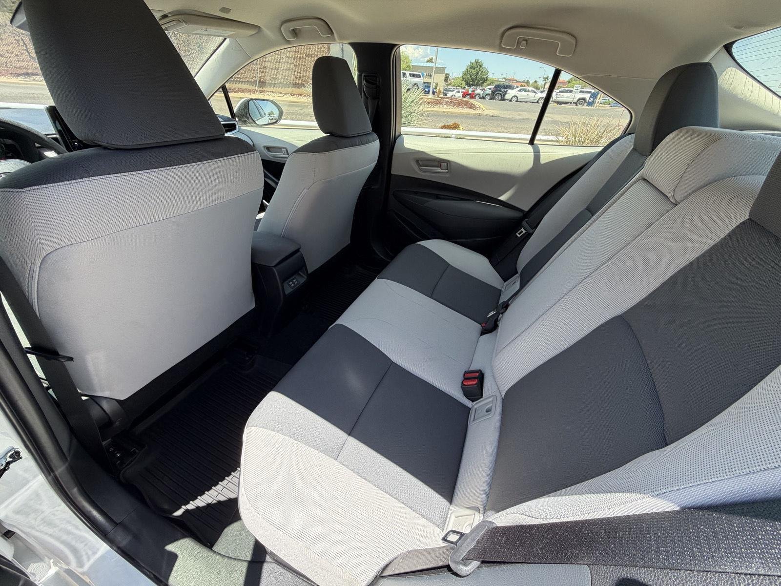 Used 2025 Toyota Corolla LE FWD image 19