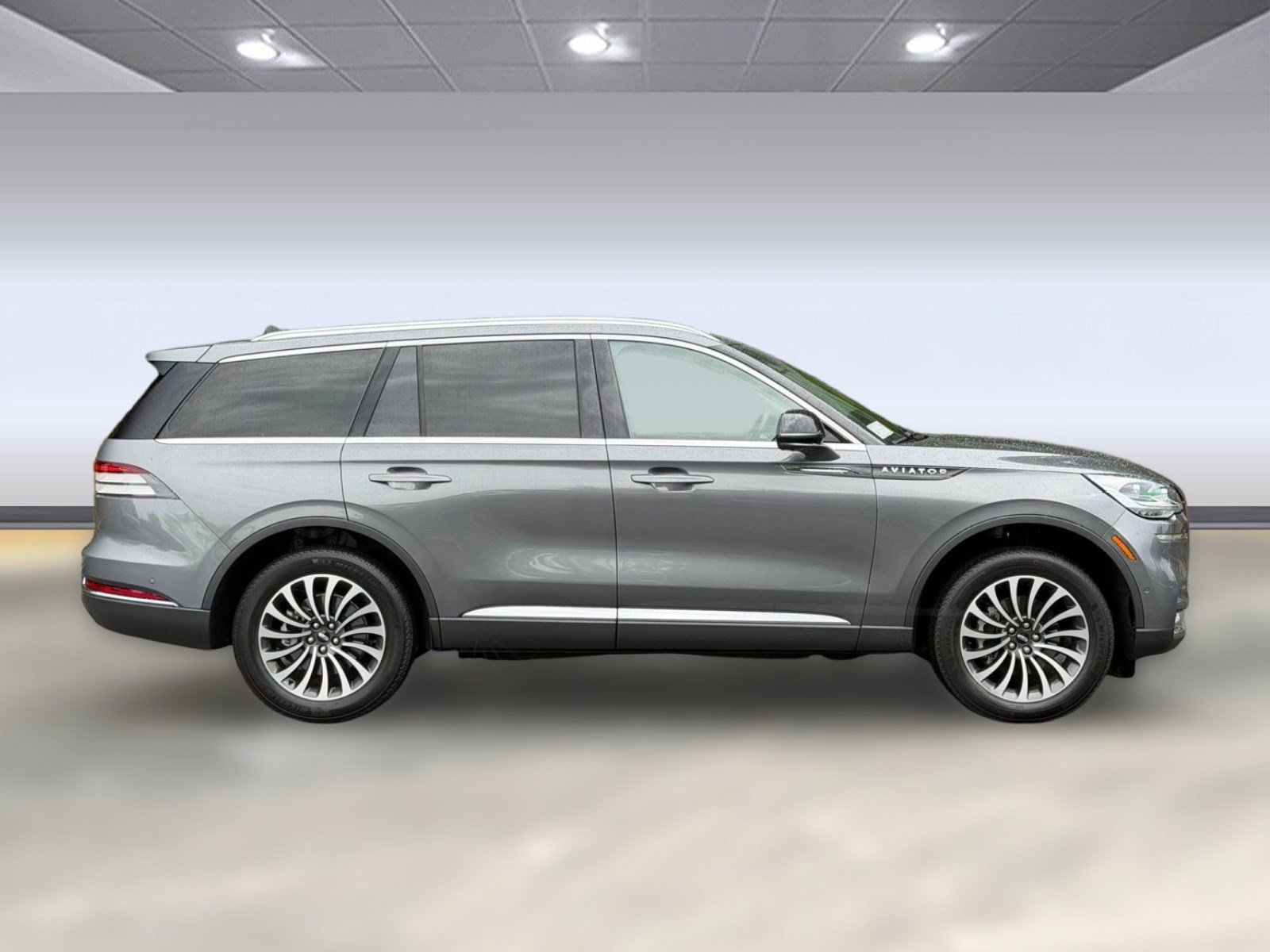Used 2023 Lincoln Aviator Reserve w/ Equipment Group 201A AWD/4WD image 8