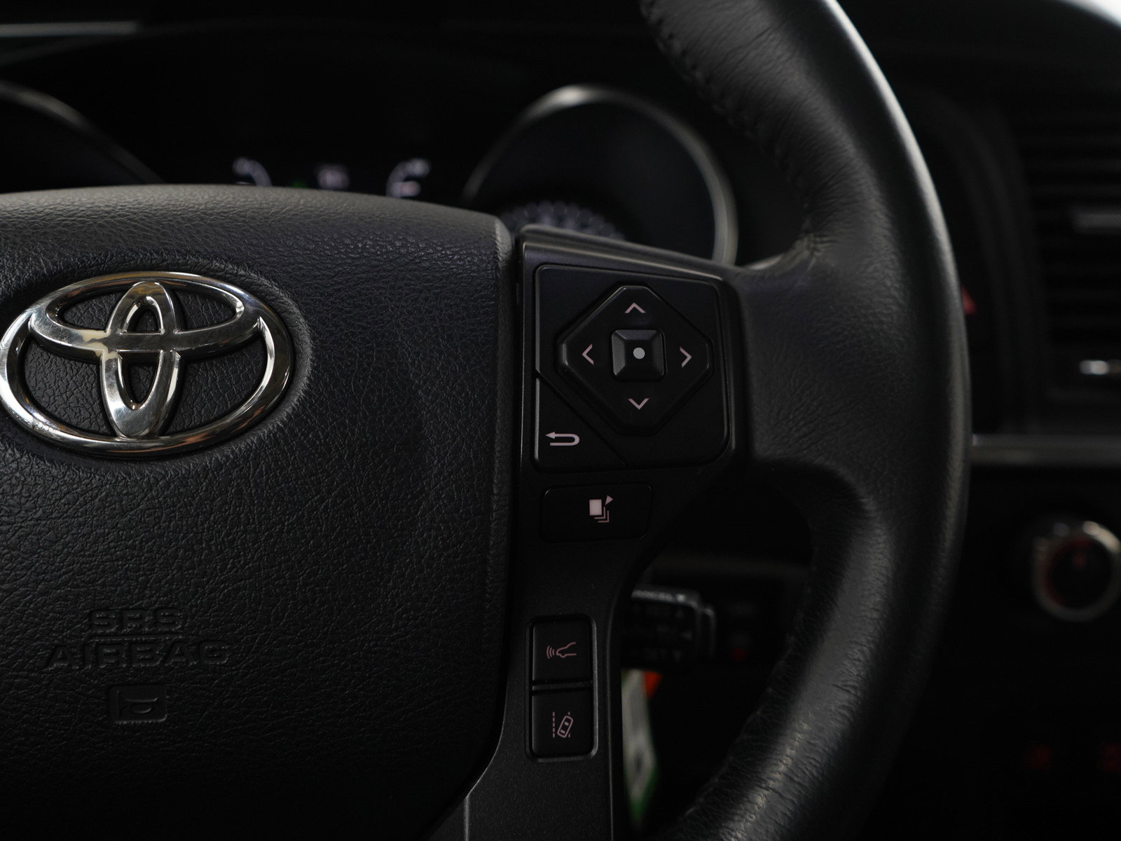 Used 2018 Toyota Sequoia Limited AWD/4WD image 28