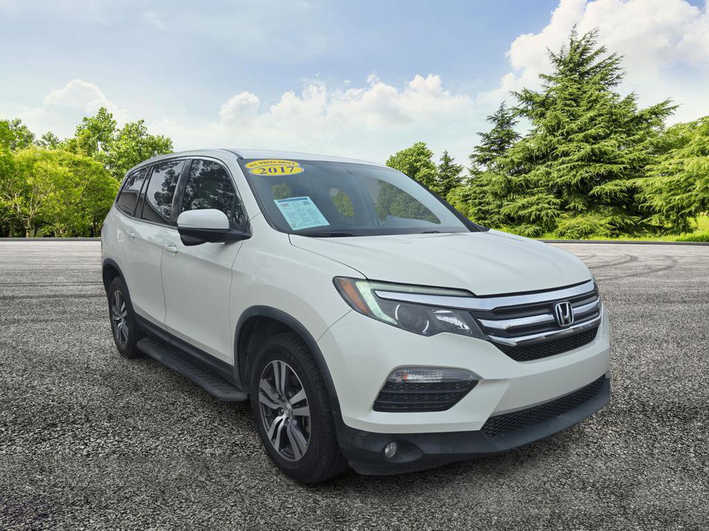 Used 2017 Honda Pilot EX image 1