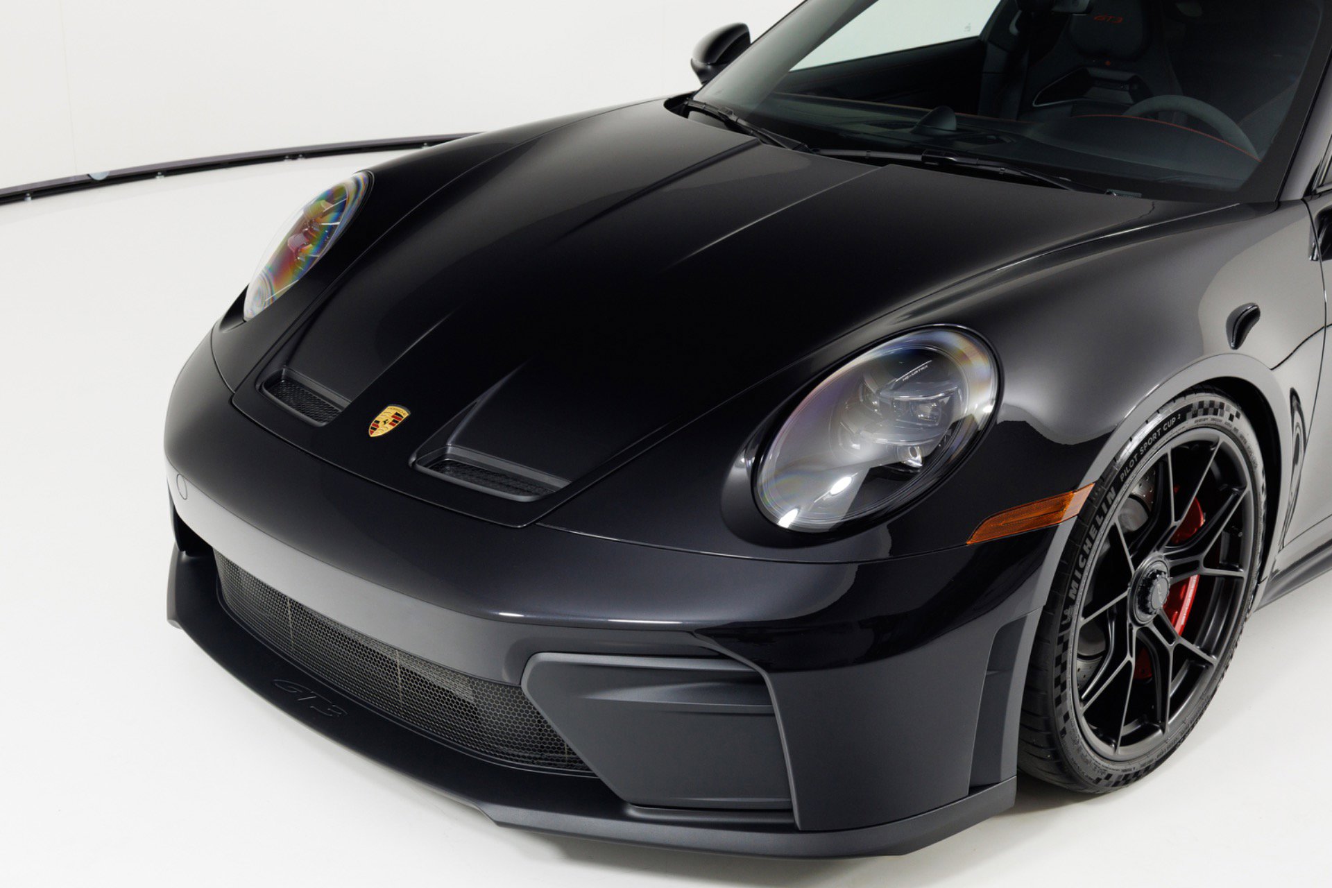 Used 2025 Porsche 911 GT3 RWD image 57