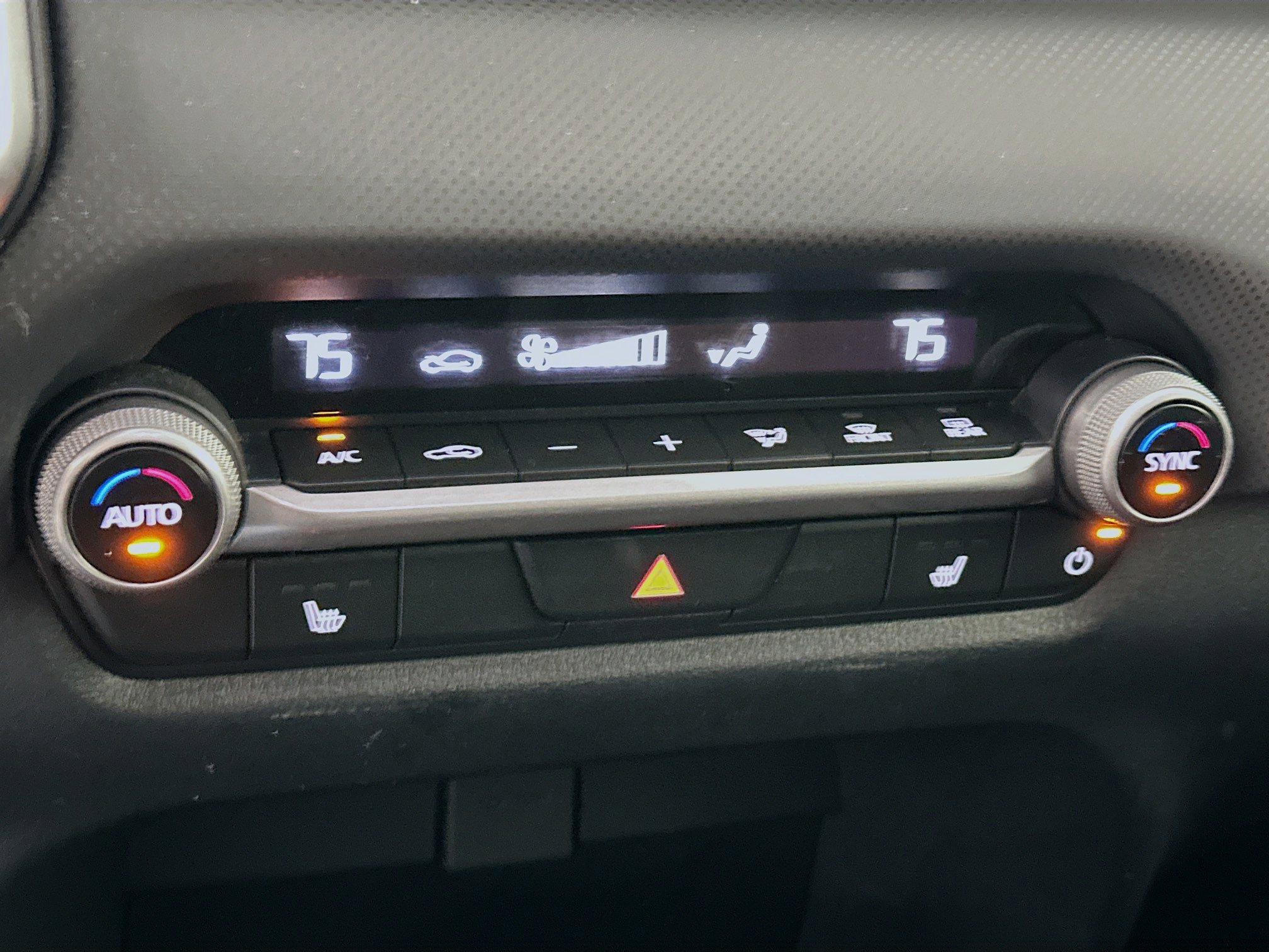 Used 2025 MAZDA CX-50 AWD 2.5 S w/ Premium Package image 22