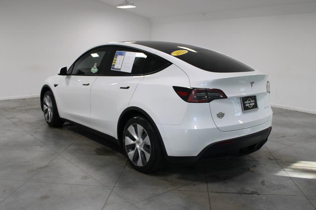 Used 2021 Tesla Model Y Long Range image 7