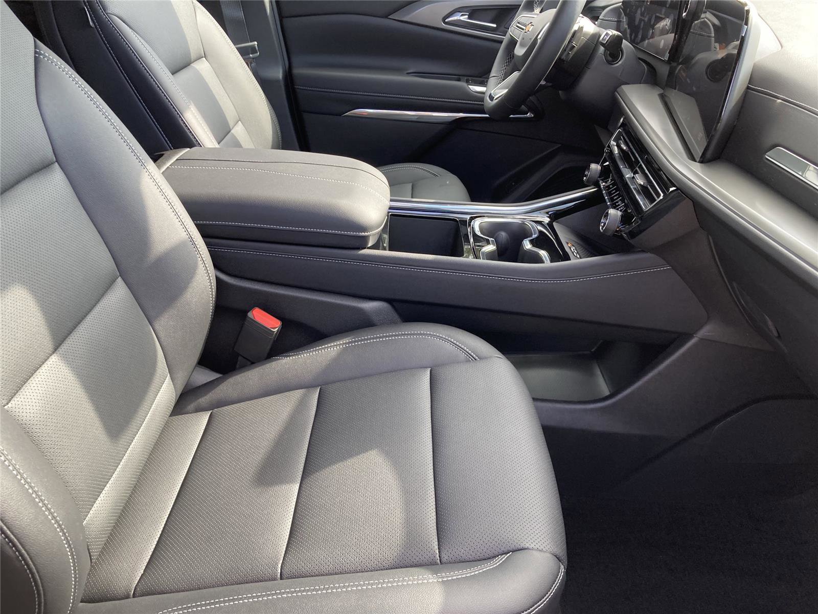 New 2026 Chevrolet Traverse LT w/ Driver Confidence Package image 21