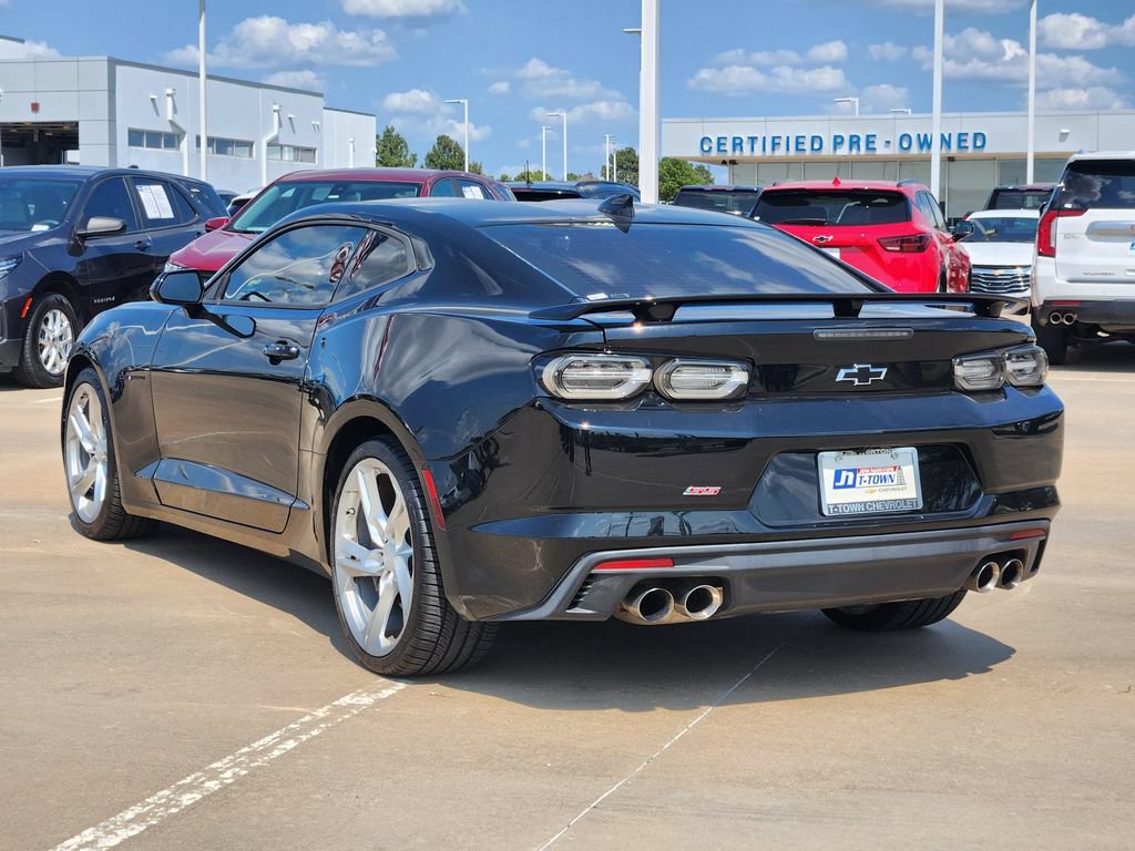 Used 2019 Chevrolet Camaro SS RWD image 7