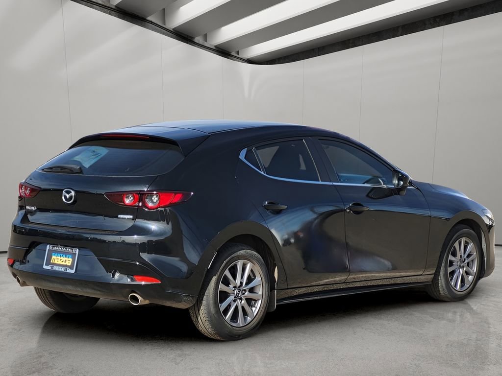 Used 2021 MAZDA MAZDA3 s image 4