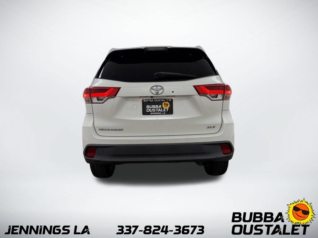 Used 2018 Toyota Highlander XLE FWD image 4