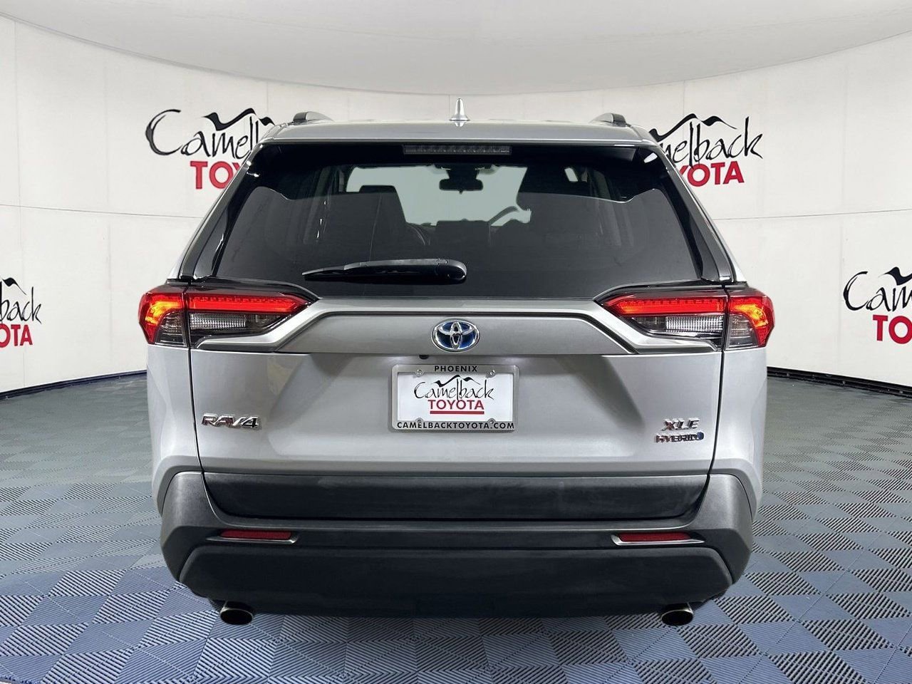 Used 2022 Toyota RAV4 XLE w/ Convenience Package image 6