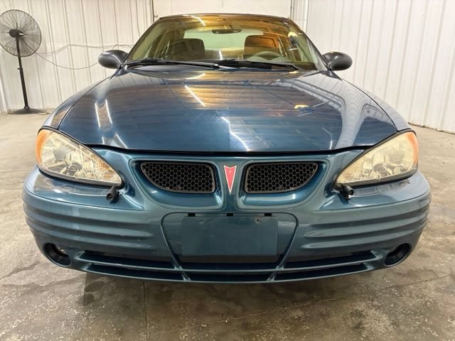 Used 2002 Pontiac Grand Am SE w/ Solid Value Appearance Pkg FWD image 2