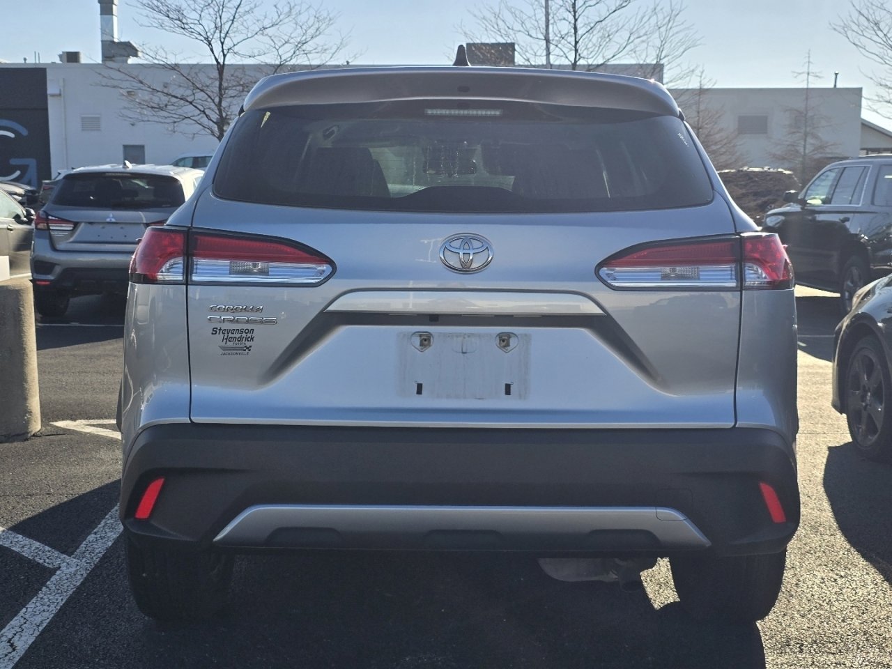 Used 2023 Toyota Corolla Cross L image 6