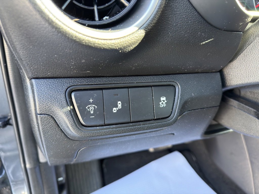 Used 2023 Kia Forte LXS w/ LXS Technology Package image 40