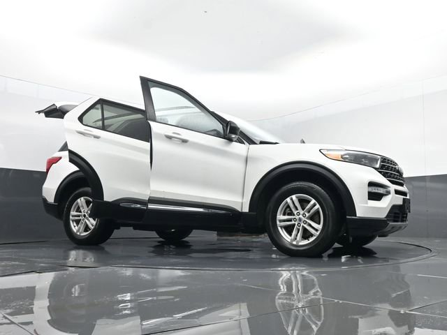 Used 2024 Ford Explorer XLT w/ Equipment Group 202A image 33