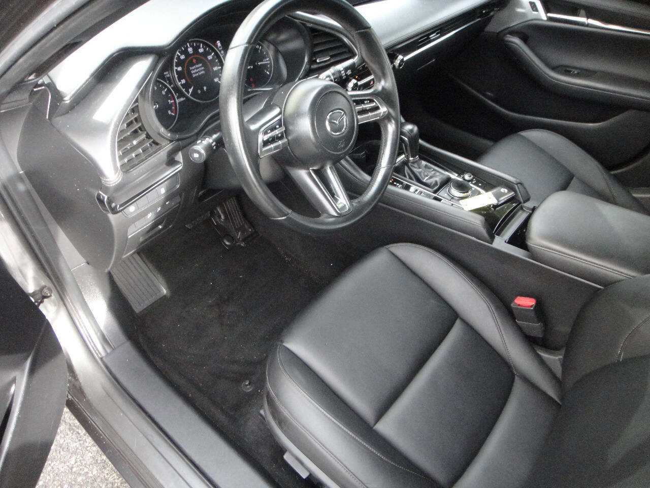 Used 2020 MAZDA MAZDA3 Hatchback w/ Preferred Package image 7